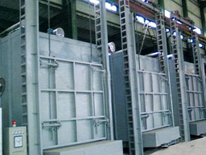 大(dà)型台車(chē)式電(diàn)阻爐